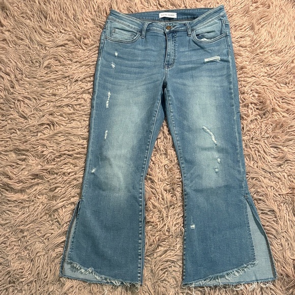 Flying Monkey Crop Kick Flare Distressed Flare Leg Denim With Side Slits - Picture 2 of 10